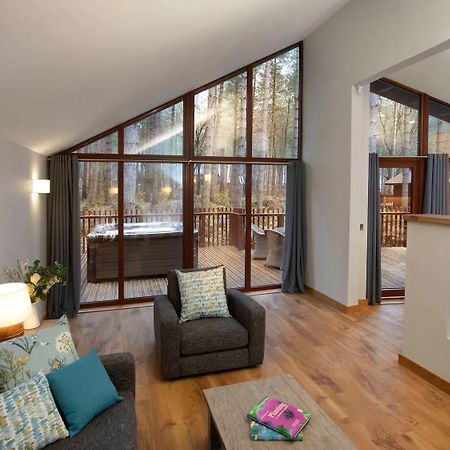 Blackwood Forest Cabins - Forest Holidays Popham Exterior photo