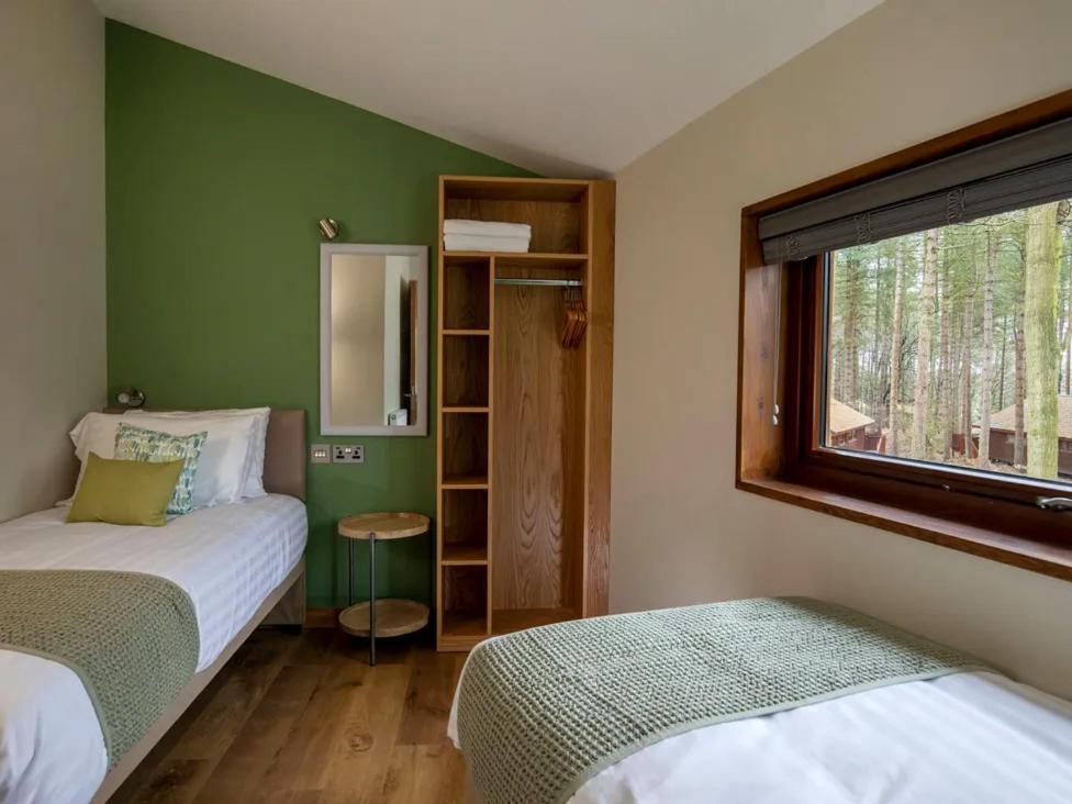 Blackwood Forest Cabins - Forest Holidays Popham Exterior photo
